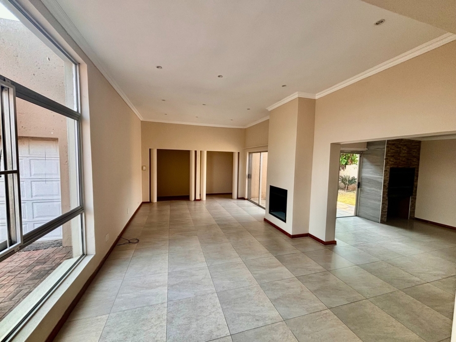 3 Bedroom Property for Sale in Wilkoppies North West